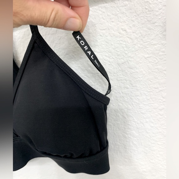 NWT Koral black Sports Bra Size Small - Picture 4 of 5